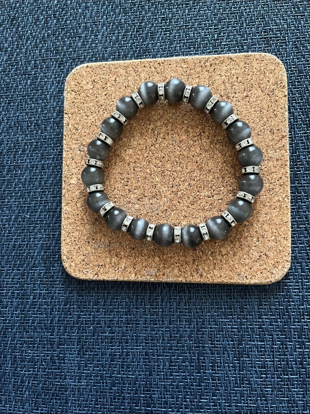 Black Gray Cats Eye Beaded Stretch Bracelet with Rhinestone Spacers NWT - Picture 3 of 3